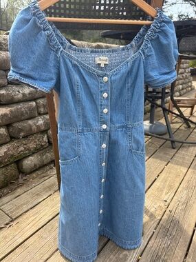 Madewell Light Blue Denim Button-Front Midi Dress with Puff Sleeves